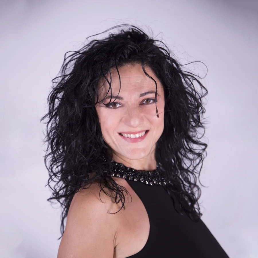 Anahit Koutsouzian, professional portrait